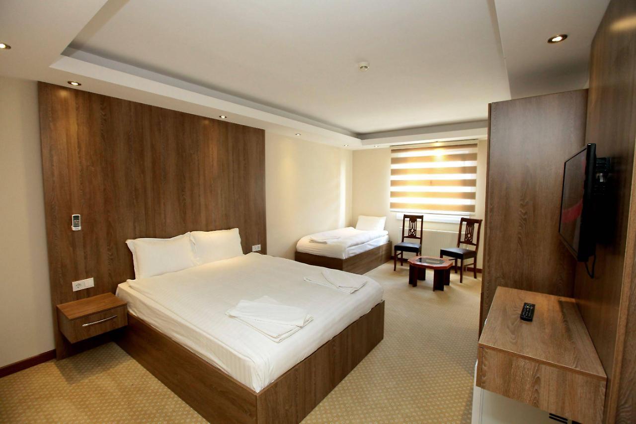 Ny World Hotel Istanbul Bagian luar foto