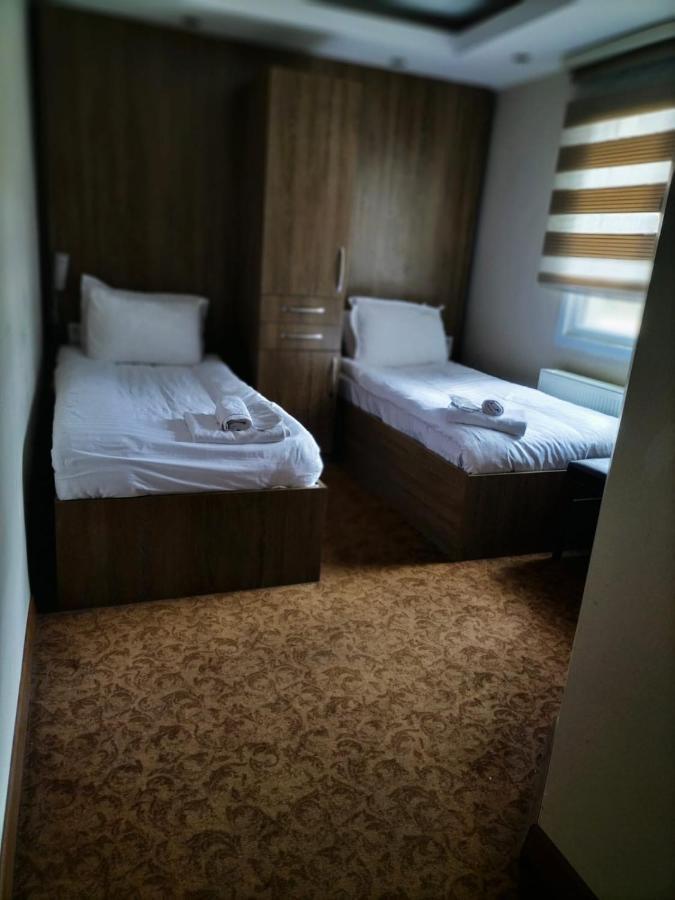Ny World Hotel Istanbul Bagian luar foto