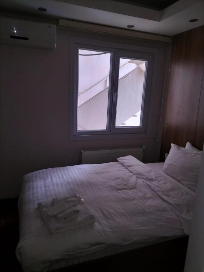 Ny World Hotel Istanbul Bagian luar foto