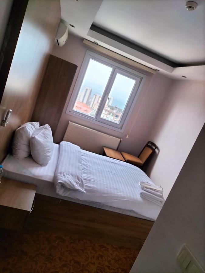 Ny World Hotel Istanbul Bagian luar foto