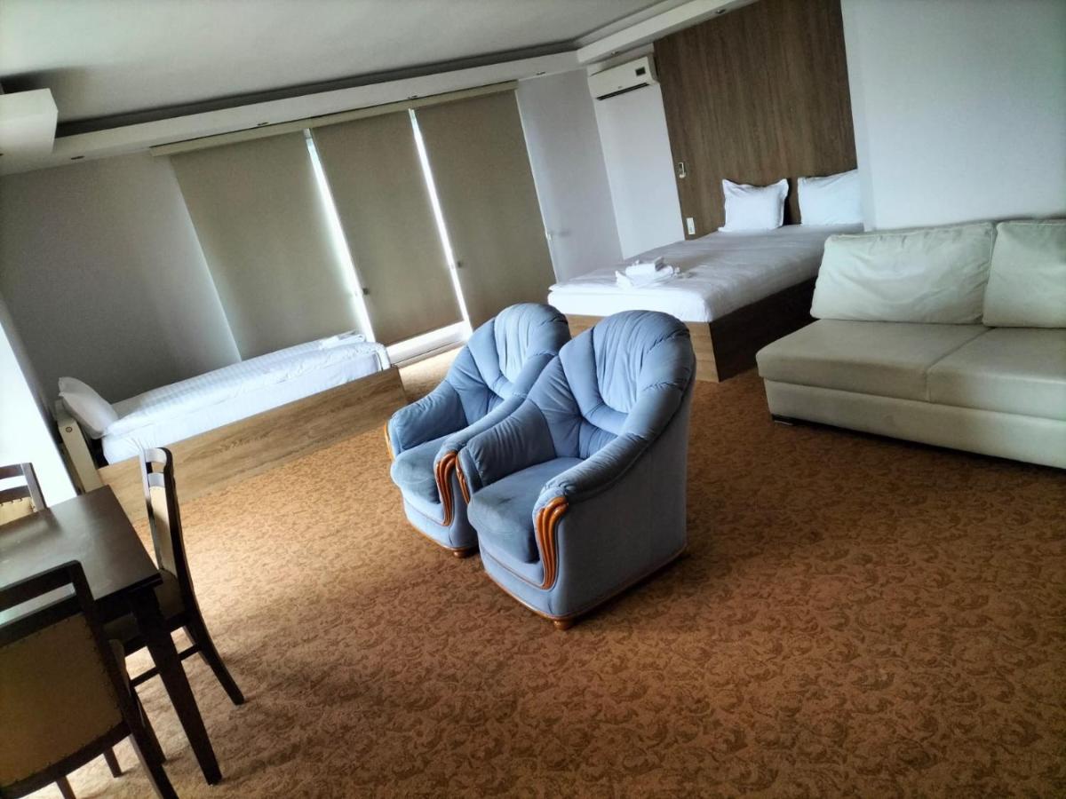 Ny World Hotel Istanbul Bagian luar foto