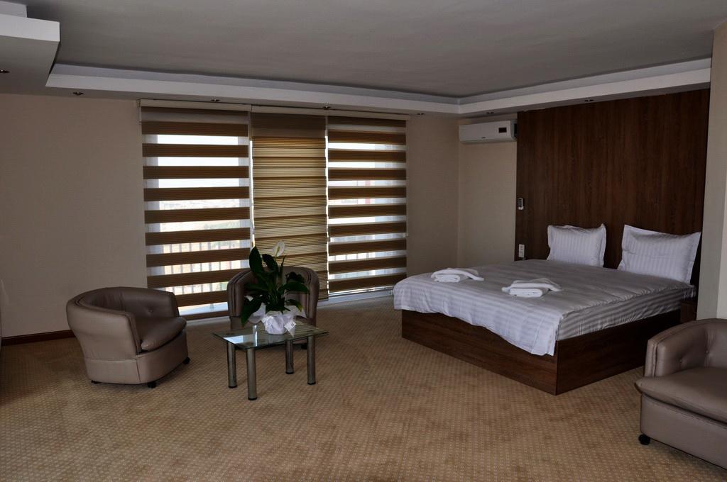 Ny World Hotel Istanbul Bagian luar foto