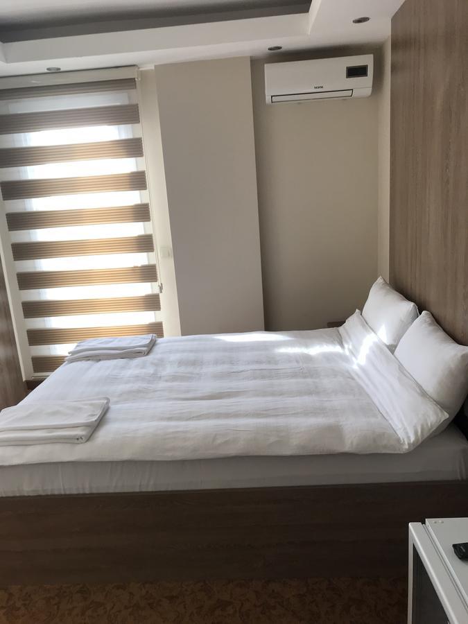 Ny World Hotel Istanbul Bagian luar foto
