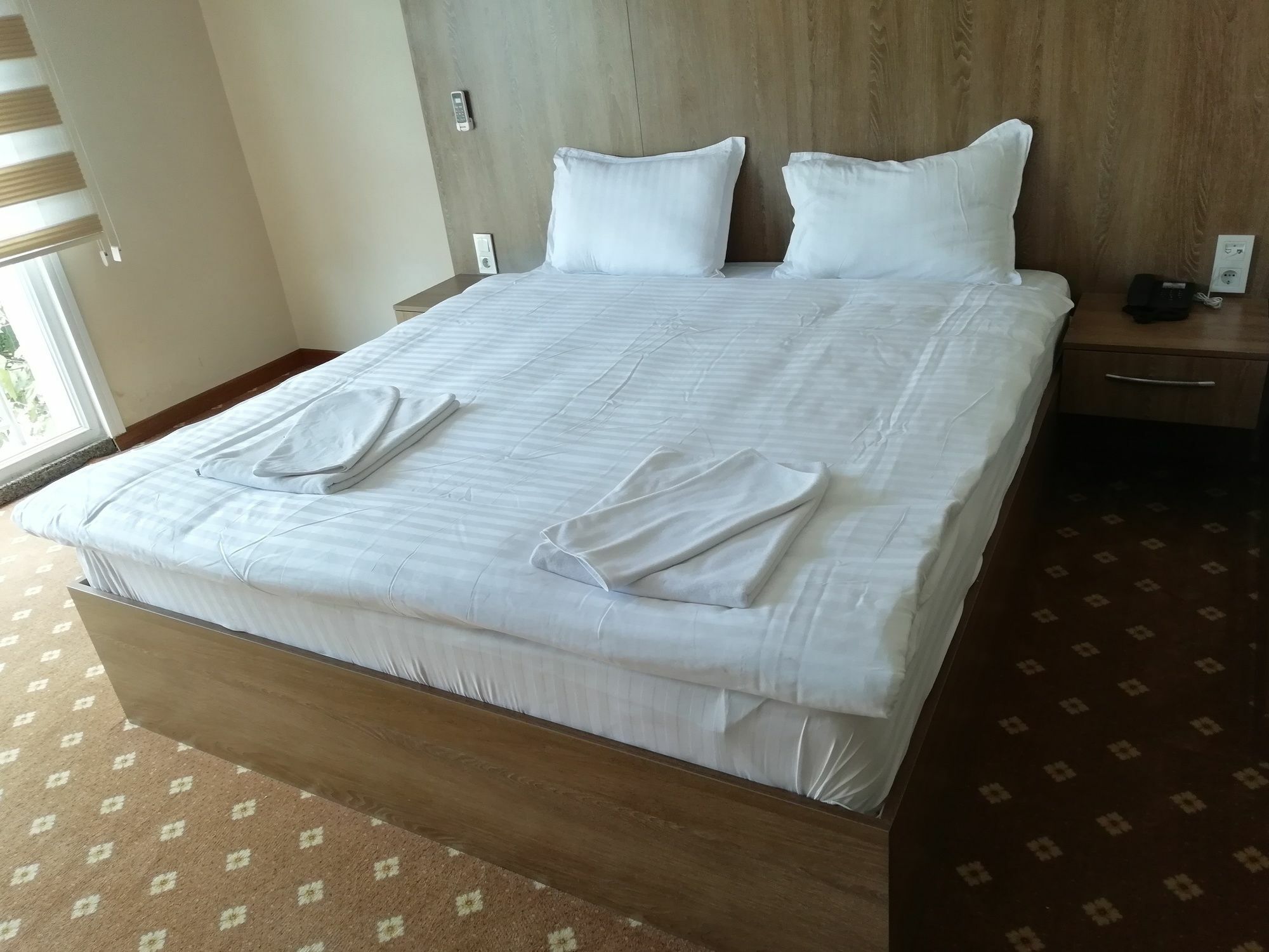 Ny World Hotel Istanbul Bagian luar foto